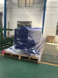 防雨布包装现场